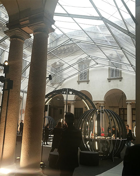 Casa di moda riscaldamento al Palazzo storico a Milano 